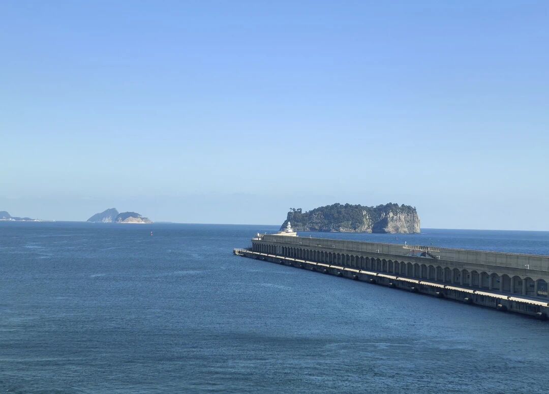 10613380e8b4e87f12b30fd13aede837.jpg 2025乐林金牌客户豪华邮轮之旅荣耀返航